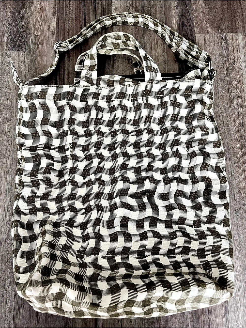 BAGGU Horizontal Zip Duck Bag Black & White